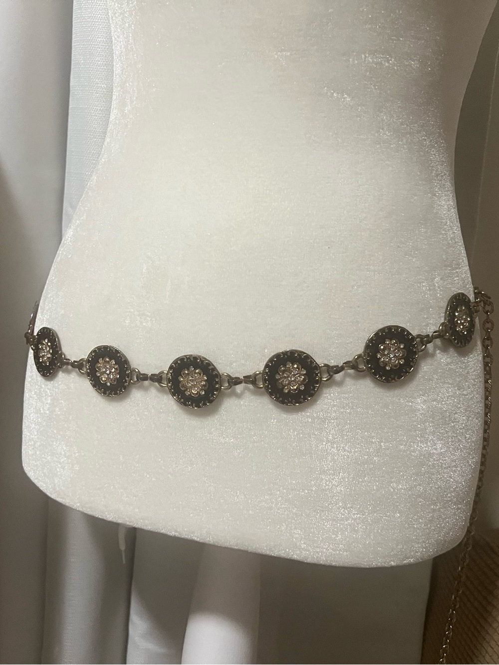 Vintage Gold-Tone Floral Medallion Chain Belt